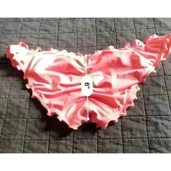 Victoria's Secret Ruffled Cheeky Bikini Bottoms Size LG Lot of 2 - Picture 8 of 8